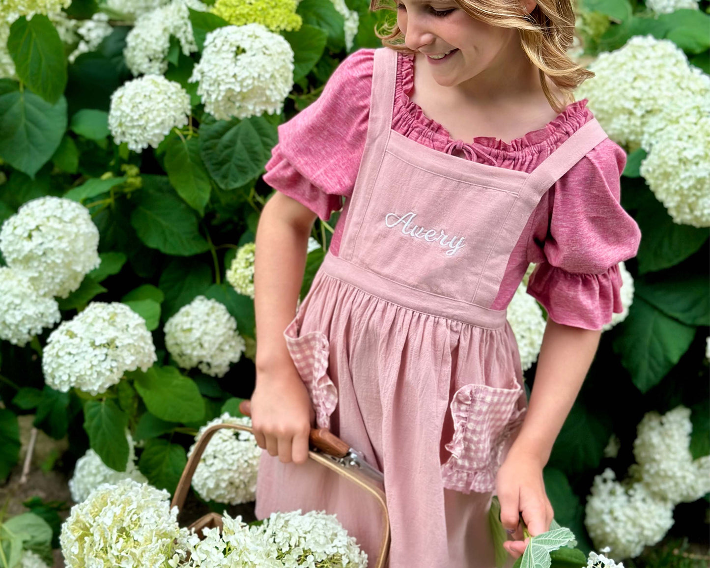 Kids Apron with Plaid Pockets - MTWORLDKIDS.COM