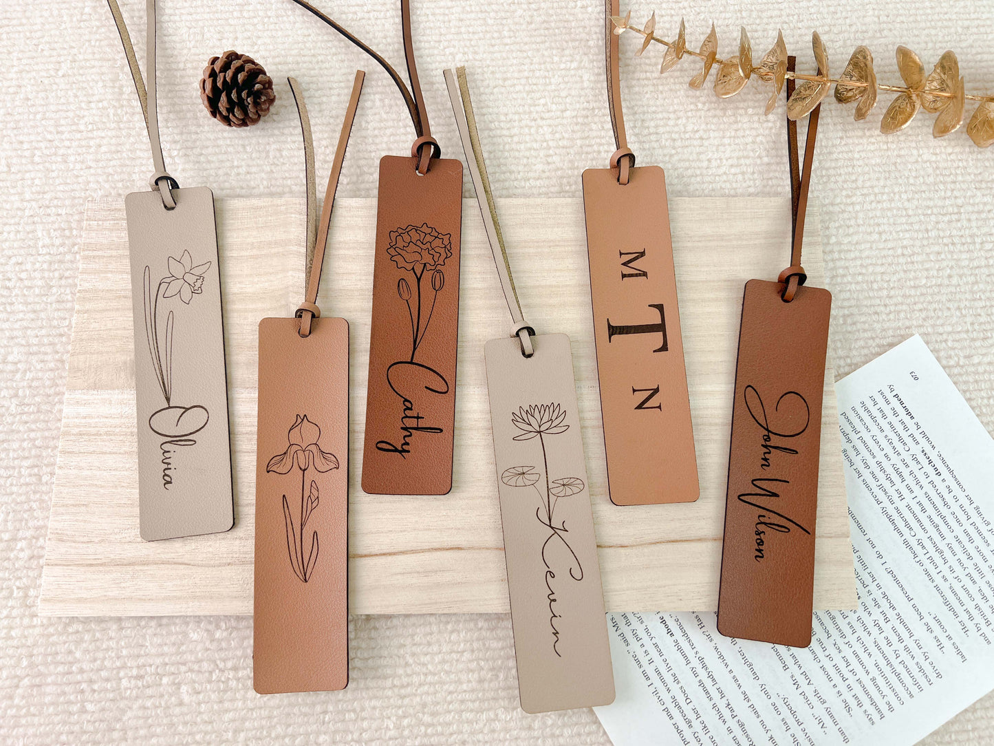 Personalized Birth Flower Bookmark - MTWORLDKIDS.COM